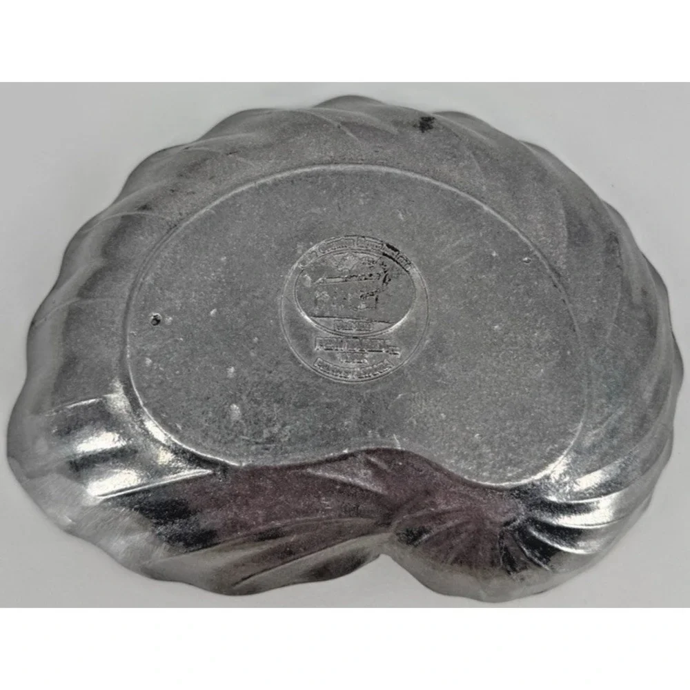 Vintage Wilton Pewter Nautilus Shell Bowl Decorative Metal Serving Dish Pennsylv